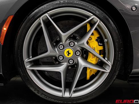 Used 2021 Ferrari F8 Tributo RWD image 25
