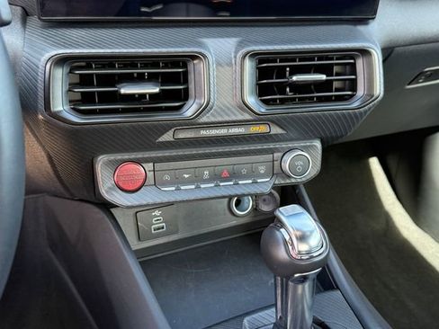 Used 2025 Ford Mustang Convertible image 19