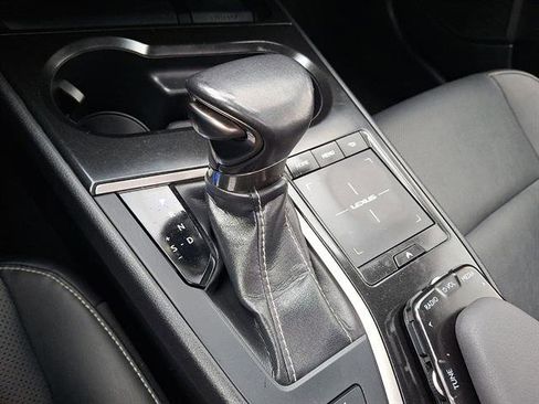 Used 2019 Lexus UX 250h w/ Premium Package AWD/4WD image 12