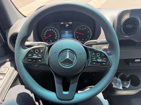 Used 2023 Mercedes-Benz Sprinter 3500 image 11