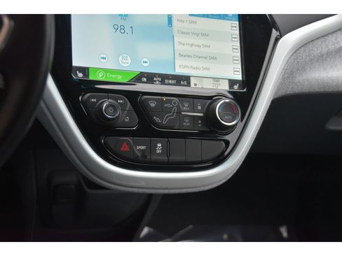 Used 2021 Chevrolet Bolt Premier w/ Infotainment Package image 31