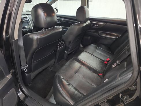 Used 2015 Nissan Altima 2.5 SL w/ Technology Package FWD image 30