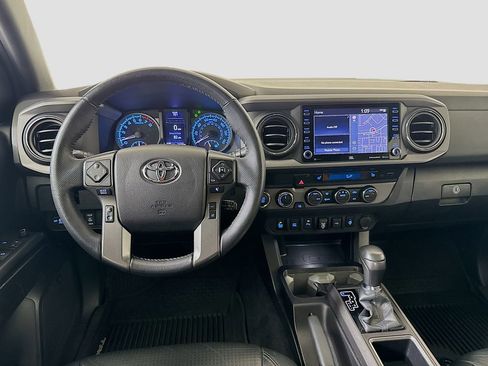 Used 2021 Toyota Tacoma TRD Off-Road w/ TRD Premium Off Road Package image 23