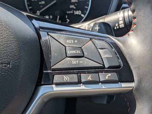 Used 2025 Nissan Altima 2.5 SR w/ SR Premium Package image 20