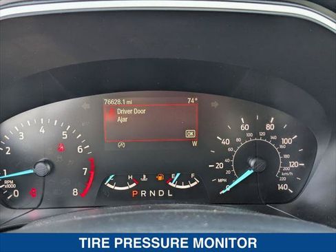 Used 2020 Ford Escape SE FWD image 16