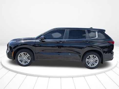 Used 2024 Mitsubishi Outlander ES FWD image 7
