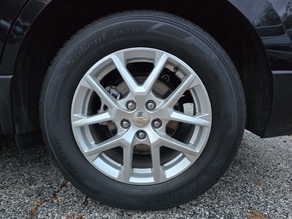 Used 2024 Chevrolet Equinox LT FWD image 17