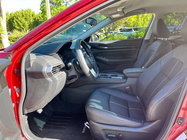 Used 2021 Nissan Altima 2.5 SR FWD image 7