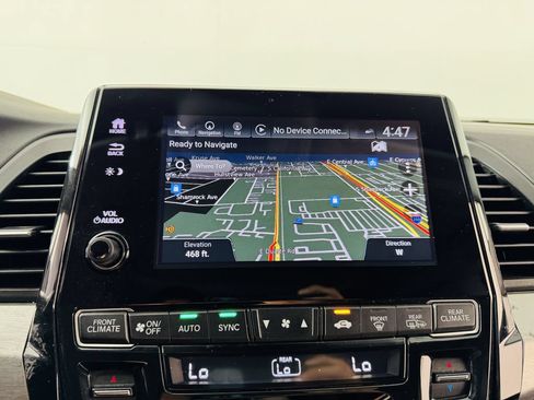Used 2023 Honda Odyssey Touring image 18