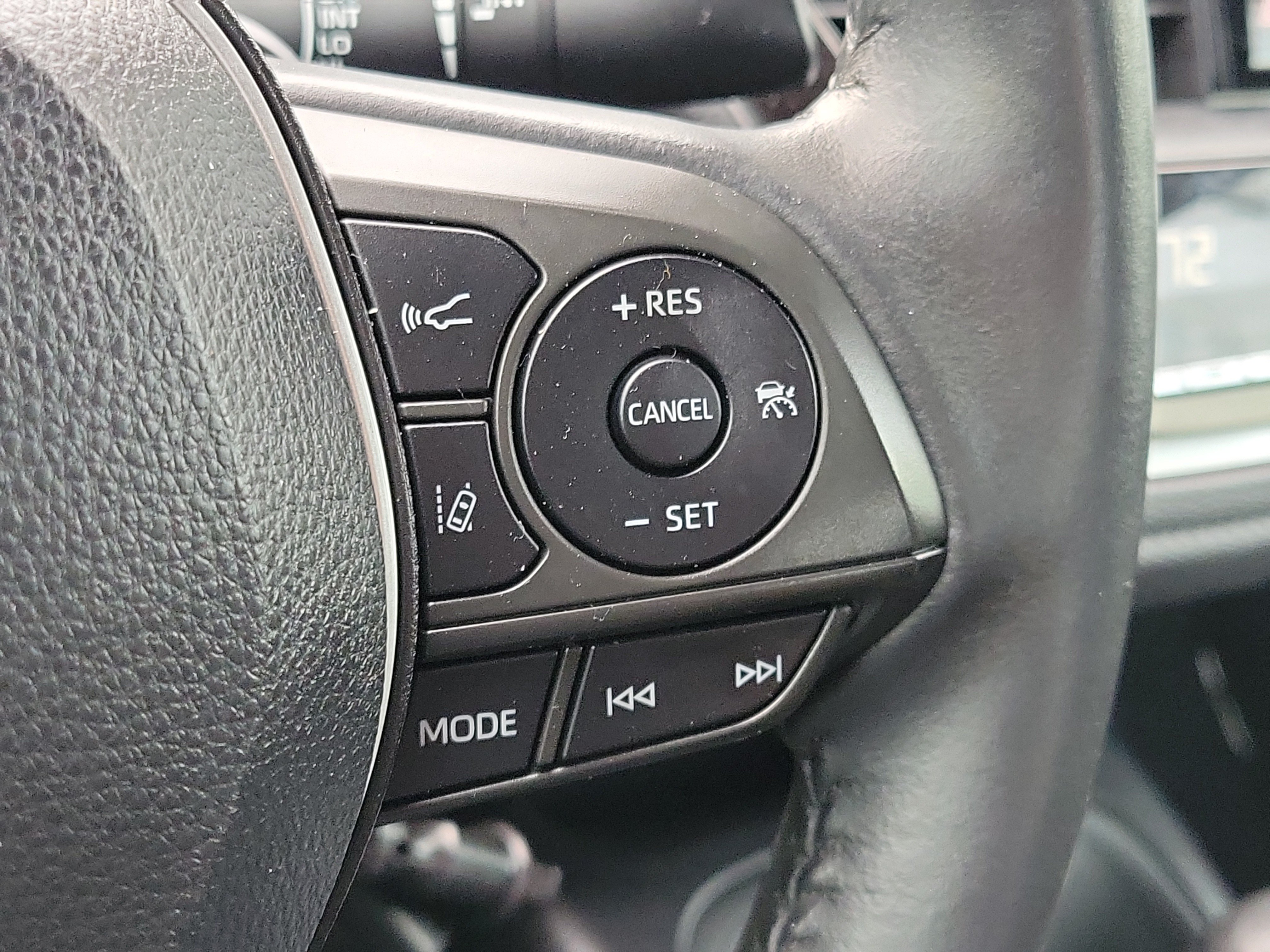 Used 2020 Toyota Corolla SE FWD image 26