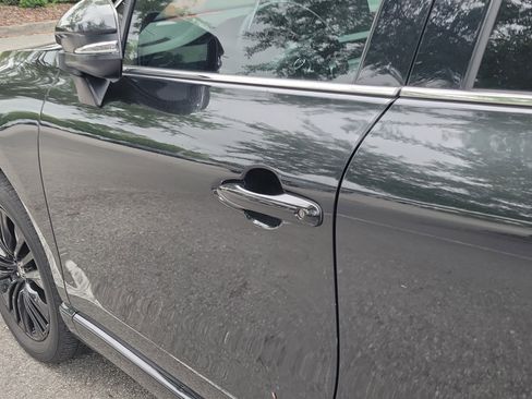 Used 2023 Toyota Venza Nightshade AWD/4WD image 25