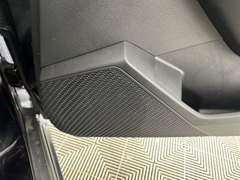 Used 2023 Honda Accord EX image 29