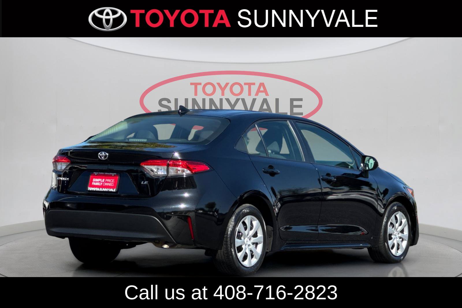 Used 2024 Toyota Corolla LE FWD image 3
