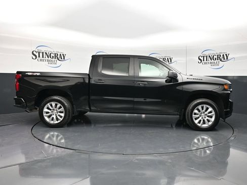 Certified 2022 Chevrolet Silverado 1500 Custom w/ LPO, Dark Essentials Package AWD/4WD image 10