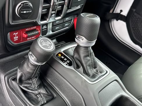 New 2026 Jeep Gladiator Mojave AWD/4WD image 27