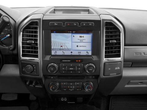 Used 2017 Ford F250 XLT w/ XLT Value Package AWD/4WD image 10