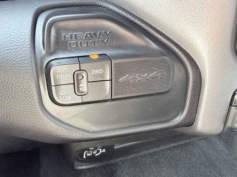 Used 2024 RAM 3500 Big Horn AWD/4WD image 16