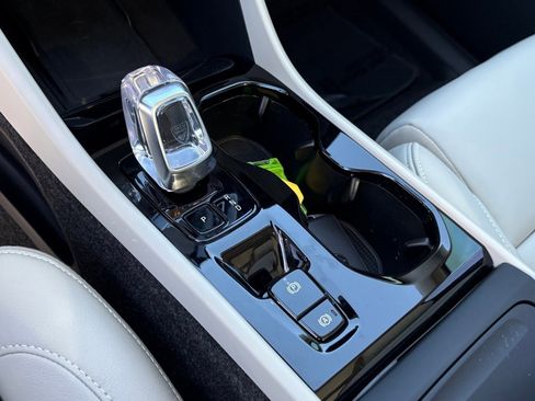 New 2026 Volvo XC40 B5 Plus w/ Protection Package Premier image 15