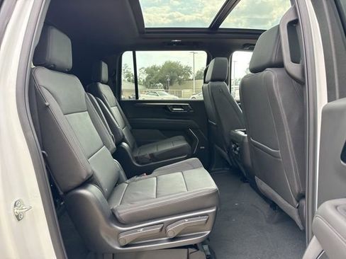 New 2025 Chevrolet Suburban LT w/ Comfort Package image 18