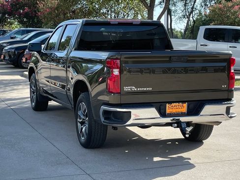 Used 2023 Chevrolet Silverado 1500 LT RWD image 4