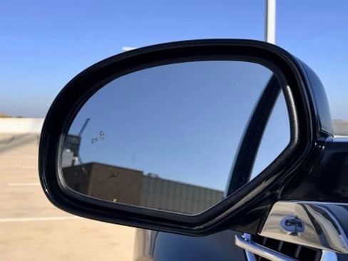 Used 2012 Cadillac Escalade Luxury image 14