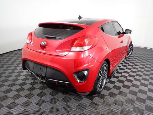 Used 2016 Hyundai Veloster Turbo FWD image 15