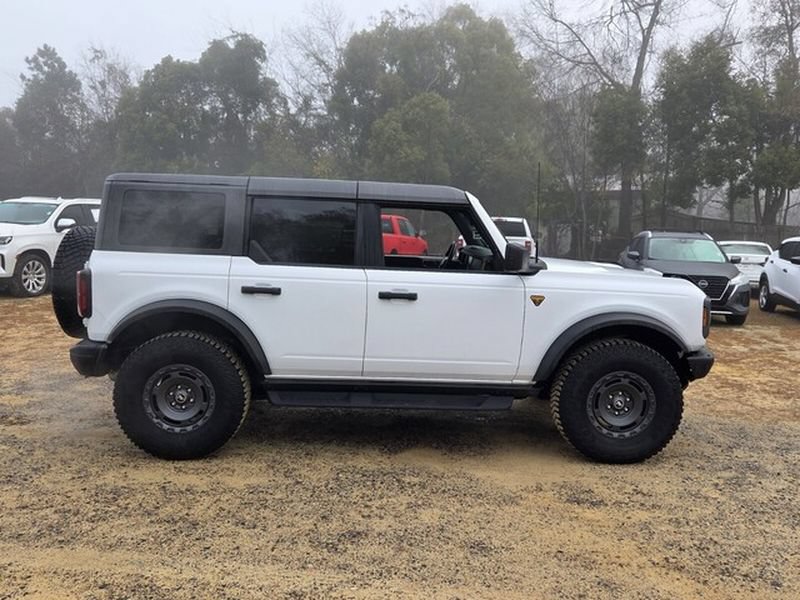 Used 2024 Ford Bronco Badlands AWD/4WD image 13
