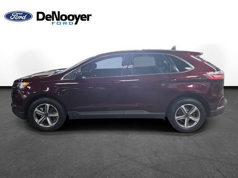 Used 2024 Ford Edge SEL w/ Convenience Package AWD/4WD image 9
