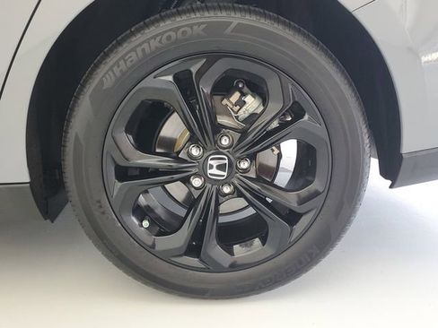 Used 2025 Honda Accord SE image 10