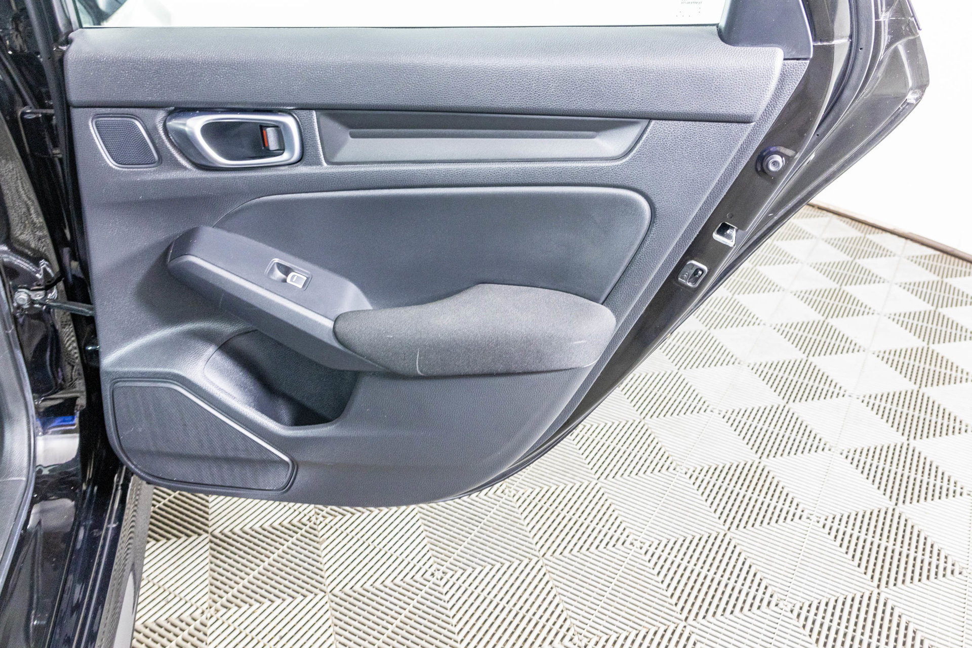 Used 2022 Honda Civic LX image 40