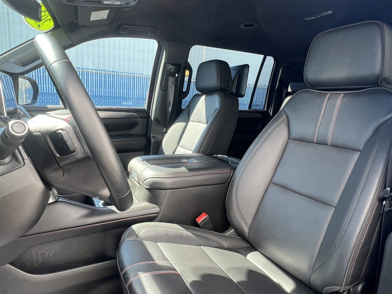 Used 2024 Chevrolet Suburban RST RWD image 12