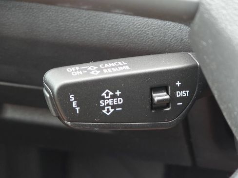 Certified 2025 Audi Q5 Premium Plus w/ Premium Plus AWD/4WD image 19