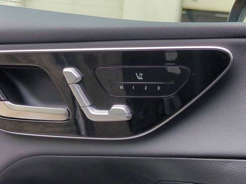 Used 2025 Mercedes-Benz GLC 300 GLC 300 image 18