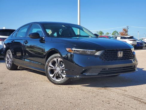 New 2025 Honda Accord Sport image 16