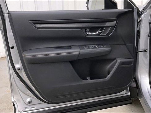 Certified 2025 Honda CR-V Sport image 21