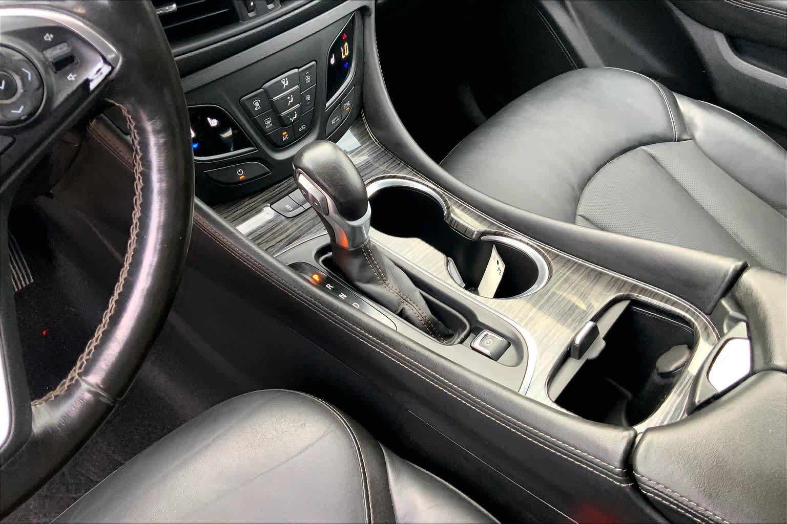Used 2018 Buick Envision Essence FWD image 15