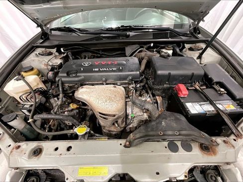 Used 2004 Toyota Camry LE FWD image 28