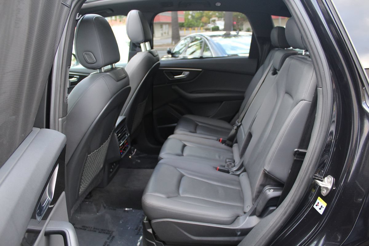 Used 2021 Audi Q7 2.0T Premium Plus w/ Executive Package AWD/4WD image 25