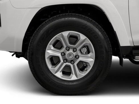 Used 2018 Toyota 4Runner SR5 Premium AWD/4WD image 5