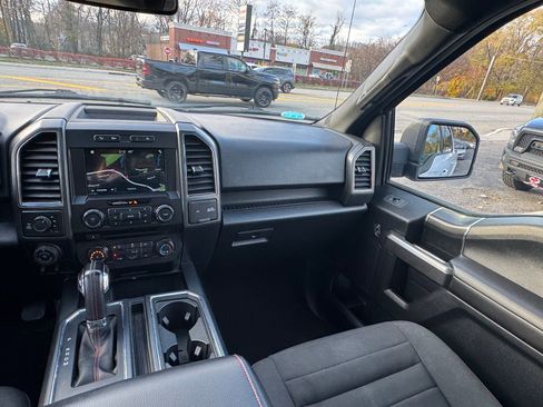 Used 2018 Ford F150 XLT w/ Equipment Group 302A Luxury image 19