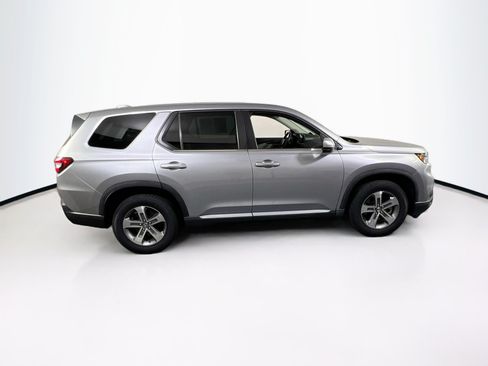 Used 2023 Honda Pilot EX-L image 4