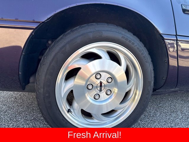 Used 1993 Chevrolet Corvette Coupe RWD image 9