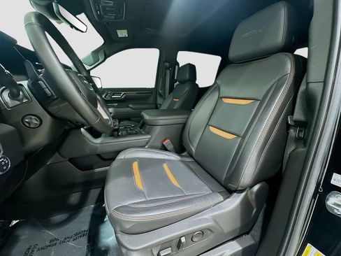 Certified 2025 GMC Sierra 1500 AT4 w/ AT4 Premium Package AWD/4WD image 21