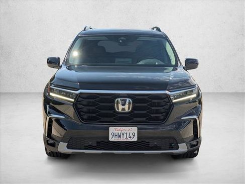 Used 2023 Honda Pilot Elite image 2