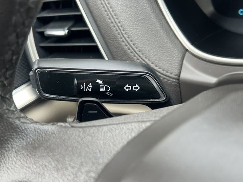 Used 2019 Lincoln Nautilus FWD image 12