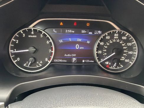 Used 2018 Nissan Murano SV w/ Premium Package FWD image 16