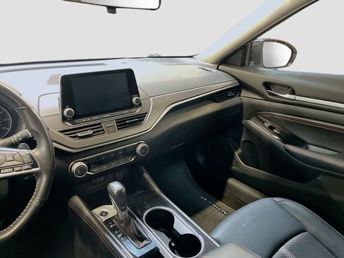 Used 2023 Nissan Altima 2.5 SR FWD image 21
