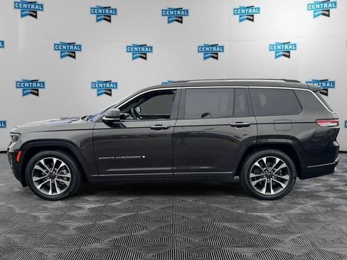 Used 2022 Jeep Grand Cherokee L Overland w/ Luxury Tech Group IV AWD/4WD image 3