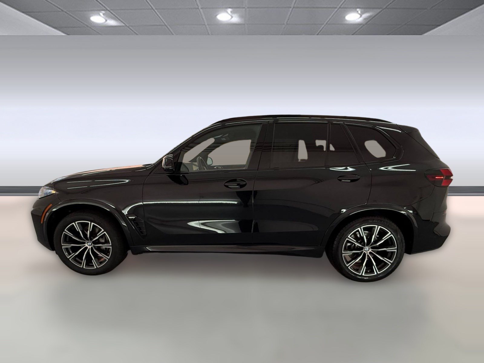 Used 2026 BMW X5 sDrive40i w/ M Sport Package RWD image 2
