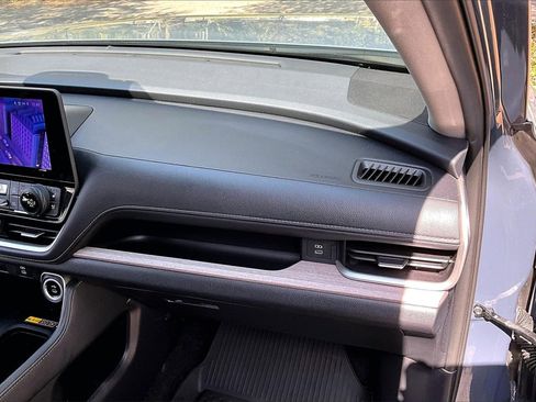 Used 2024 Toyota Grand Highlander Limited image 23